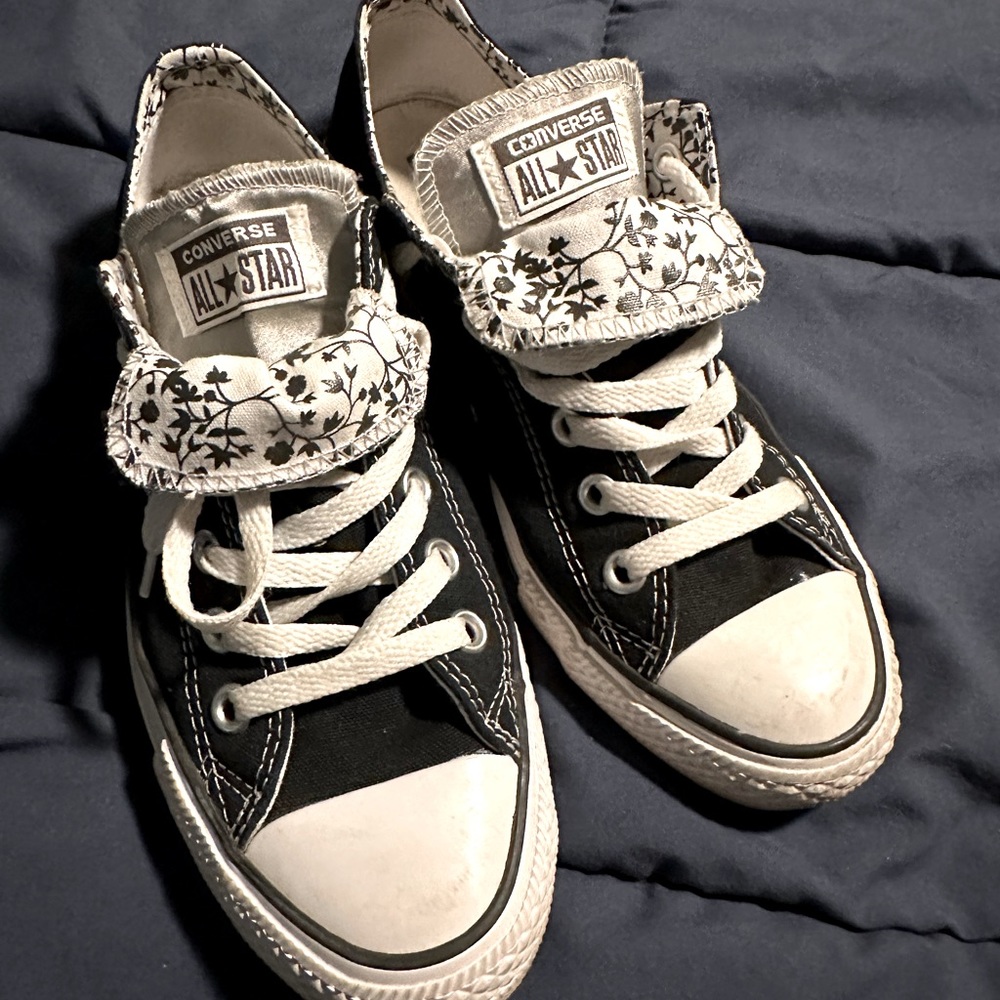 Converse special edition black and white with floral tongue